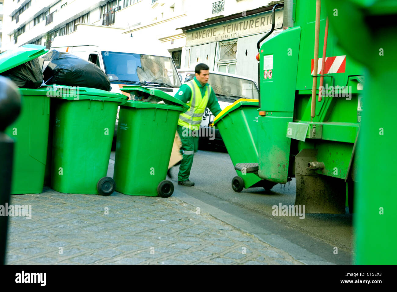 Refuse collection hires stock photography and images Alamy