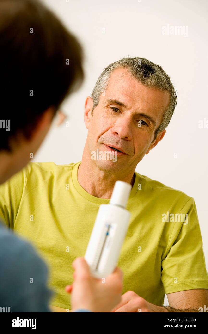 BREATHING, SPIROMETRY IN A MAN Stock Photo Alamy