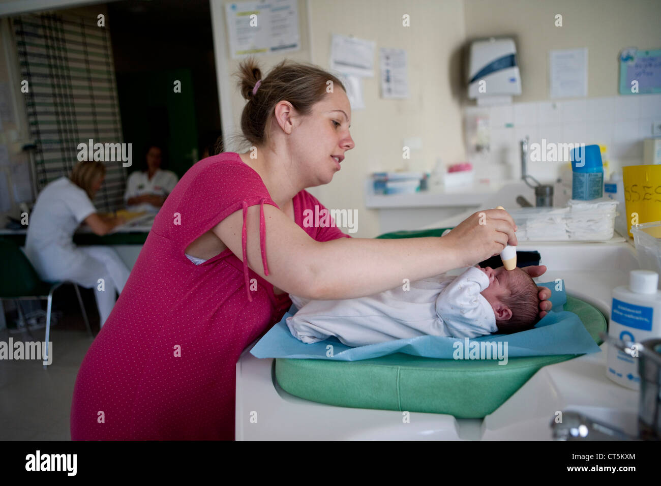 TEMPERATURE, NEWBORN BABY Stock Photo - Alamy