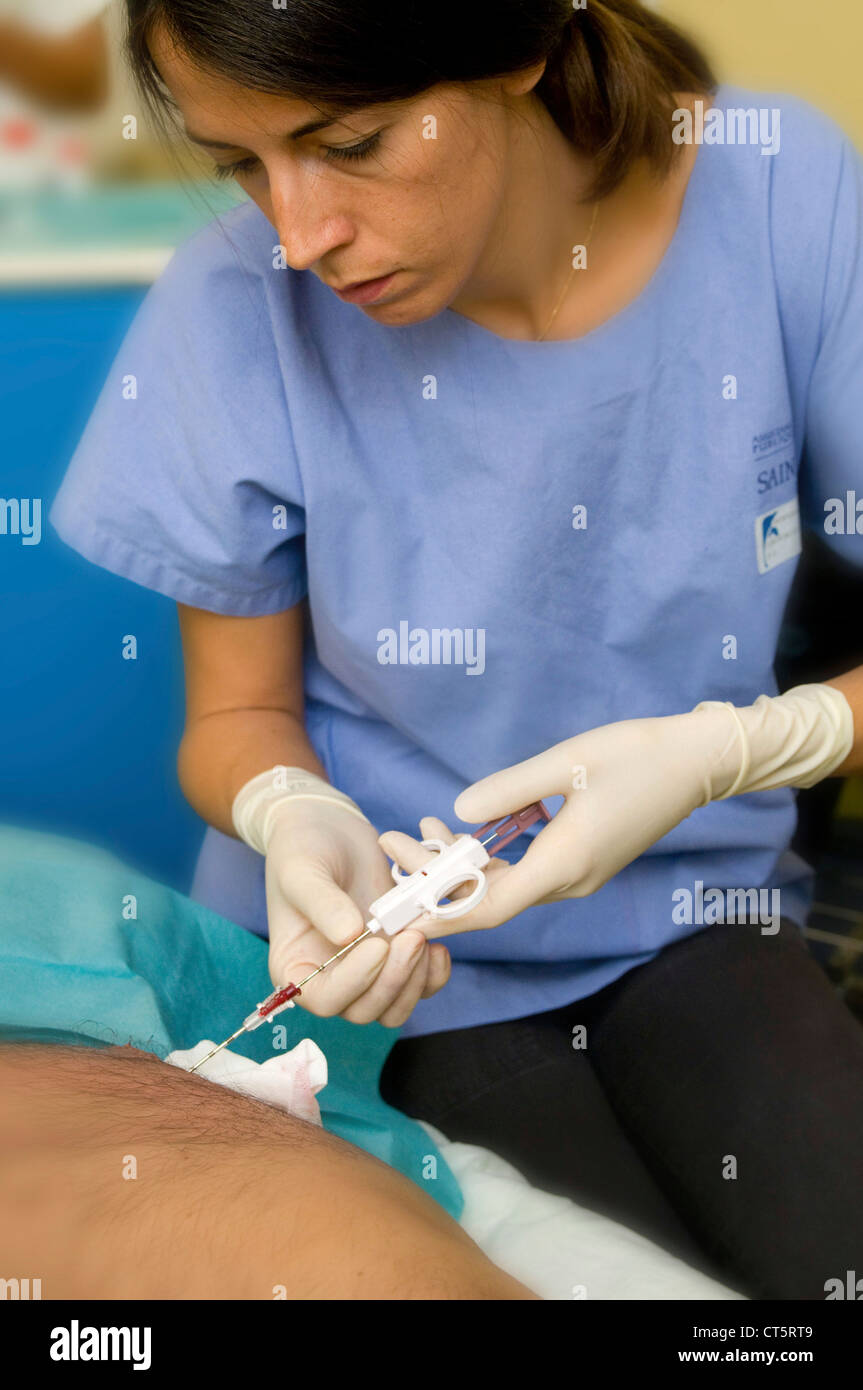 Biopsy needle hires stock photography and images Alamy