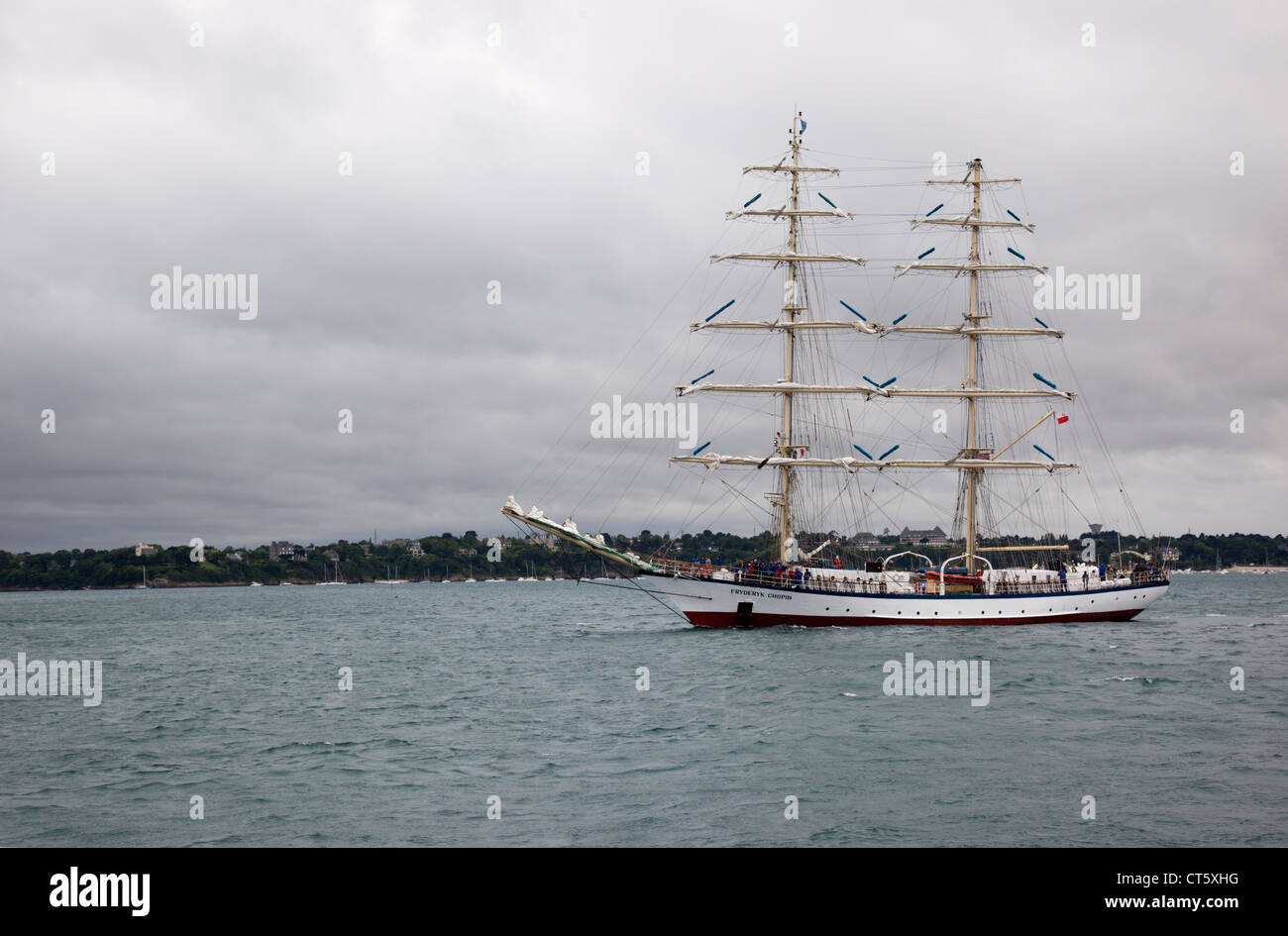 Tall sailing ship brig hi-res stock photography and images - Alamy