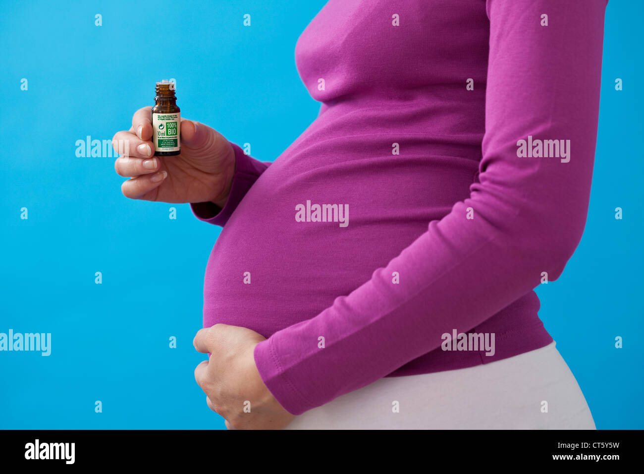 AROMATHERAPY PREGNANT WOMAN Stock Photo Alamy