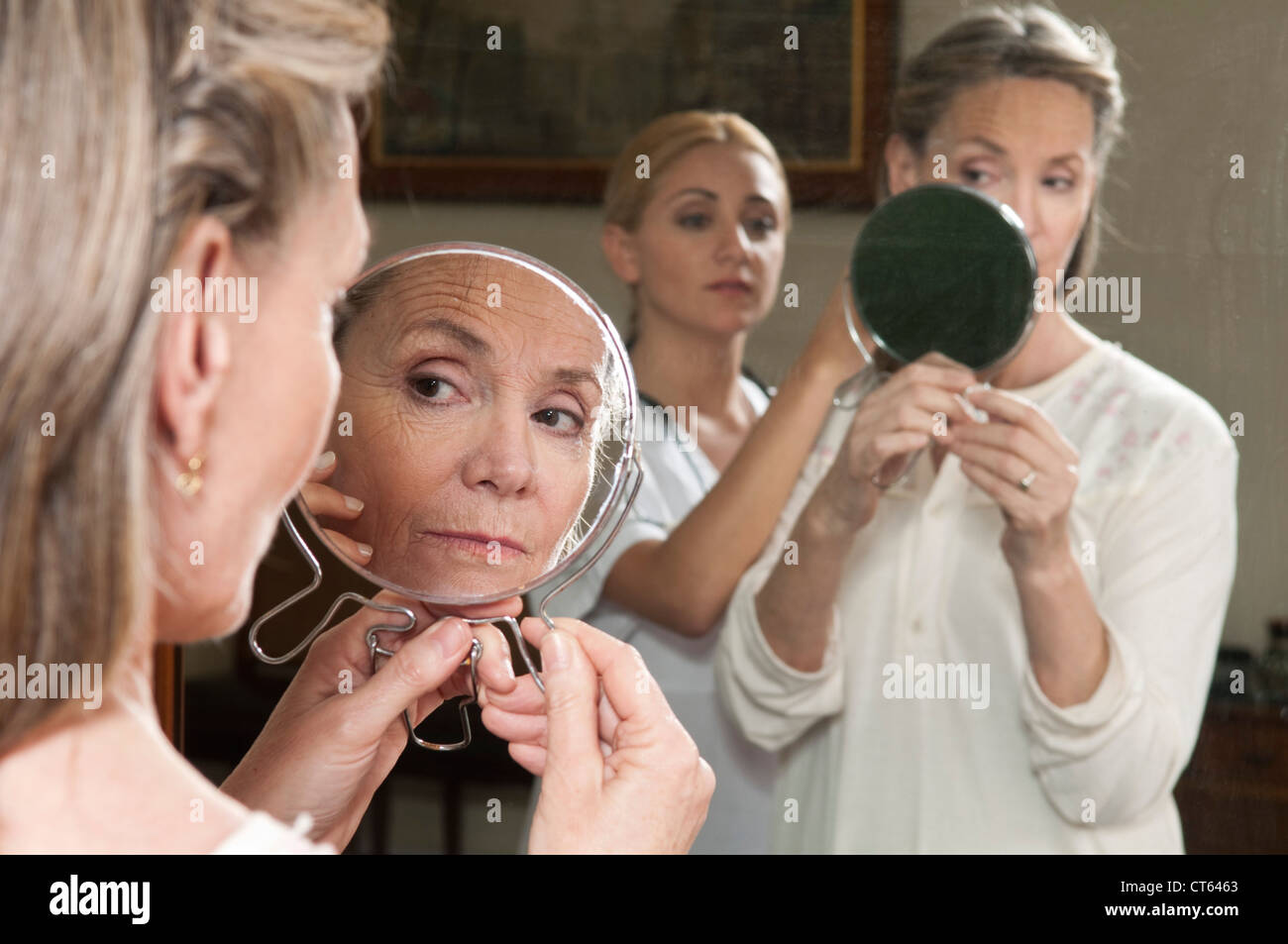 Wrinkle face hi-res stock photography and images - Alamy