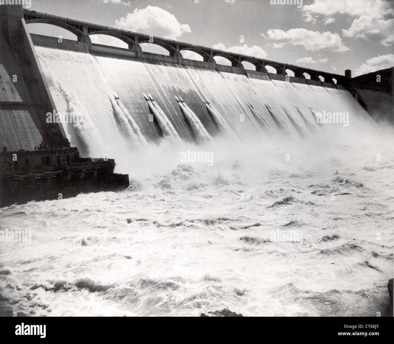 Water pouring from Grand Coulee Dam, Washington State Stock Photo Alamy