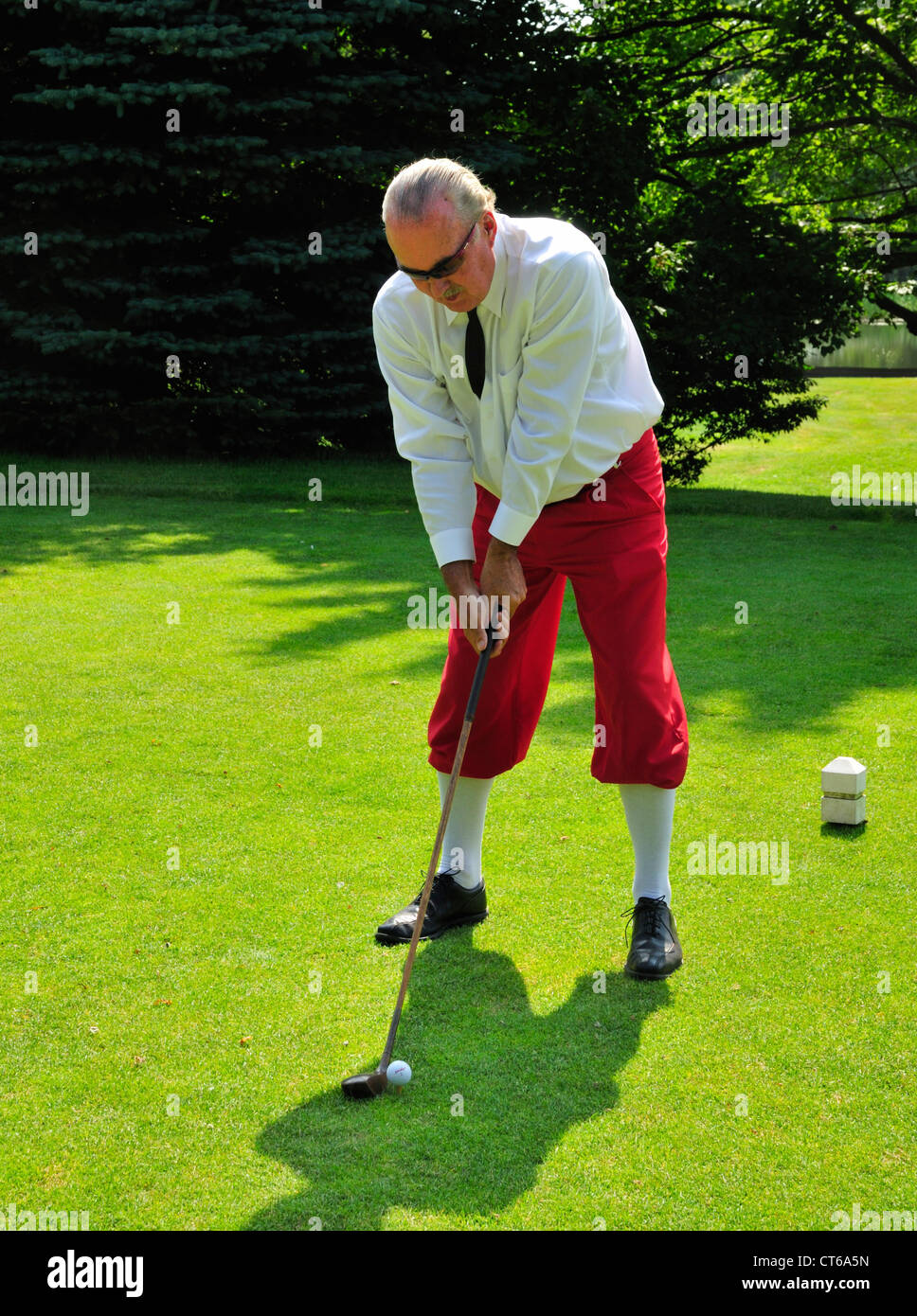 Golf in the 1920s hi-res stock photography and images - Alamy