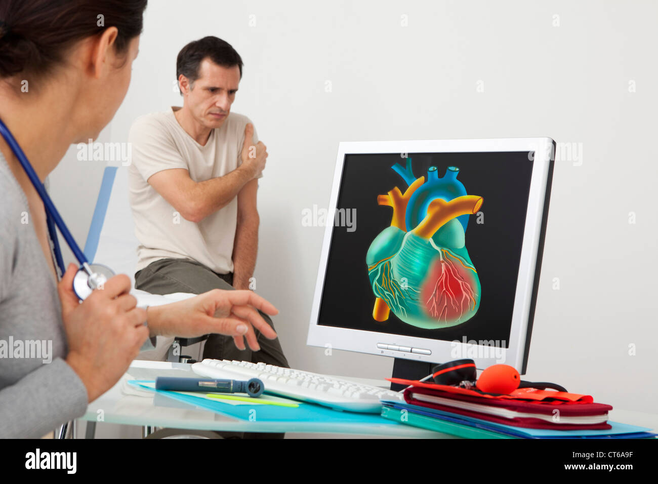 CARDIOLOGY CONSULTATION MAN Stock Photo Alamy