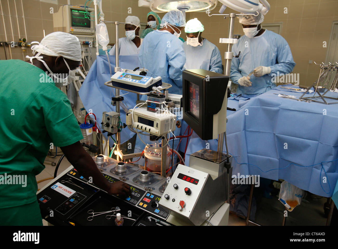 EXTRACORPOREAL CIRCULATION Stock Photo 49312773 Alamy