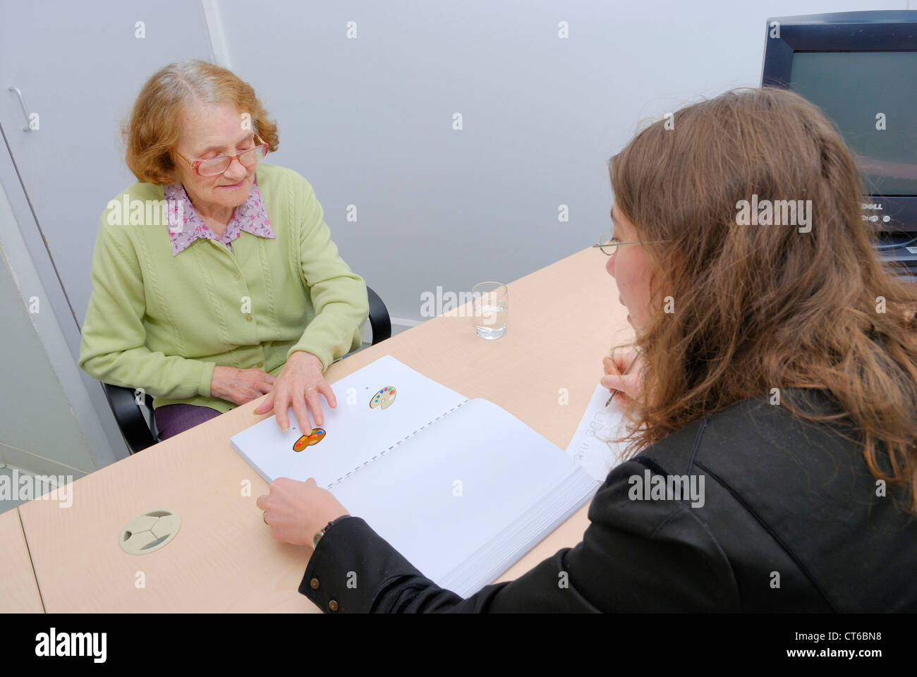 TESTING FOR ALZHEIMER S DISEASE Stock Photo Alamy   Testing For Alzheimers Disease CT6BN8 