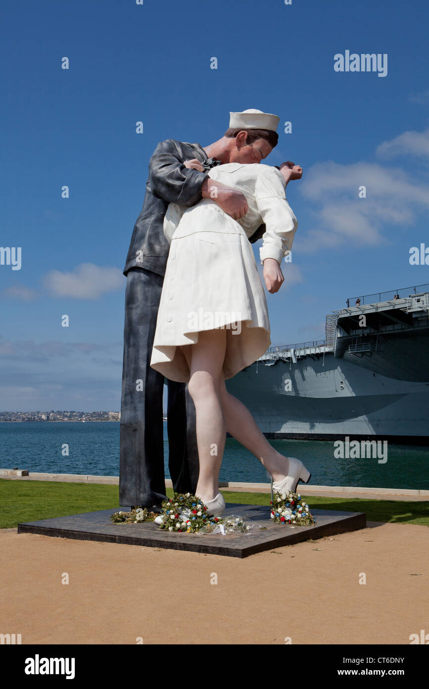 Unconditional Surrender Statue in San Diego Stock Photo Alamy