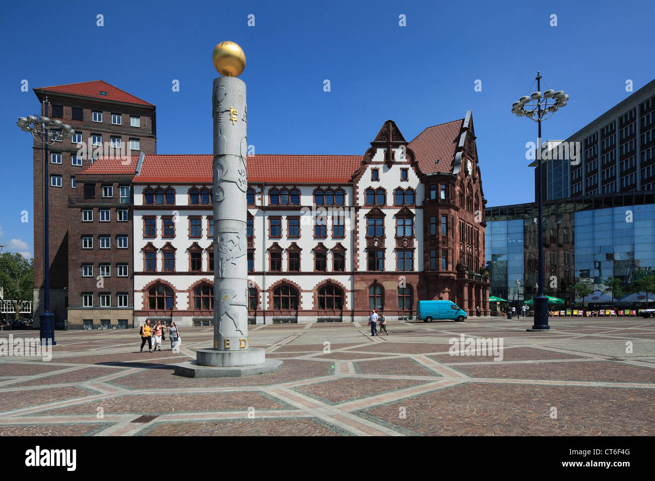 Friedensplatz in Dortmund, Ruhrgebiet, Nordrhein Westfalen