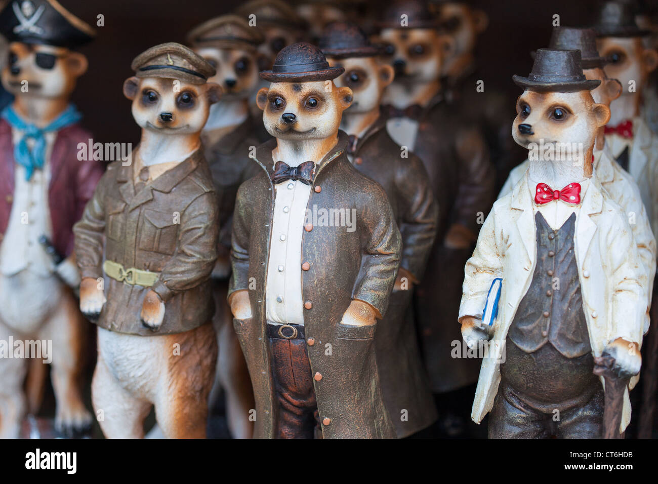 Garden ornaments for sale hires stock photography and images Alamy