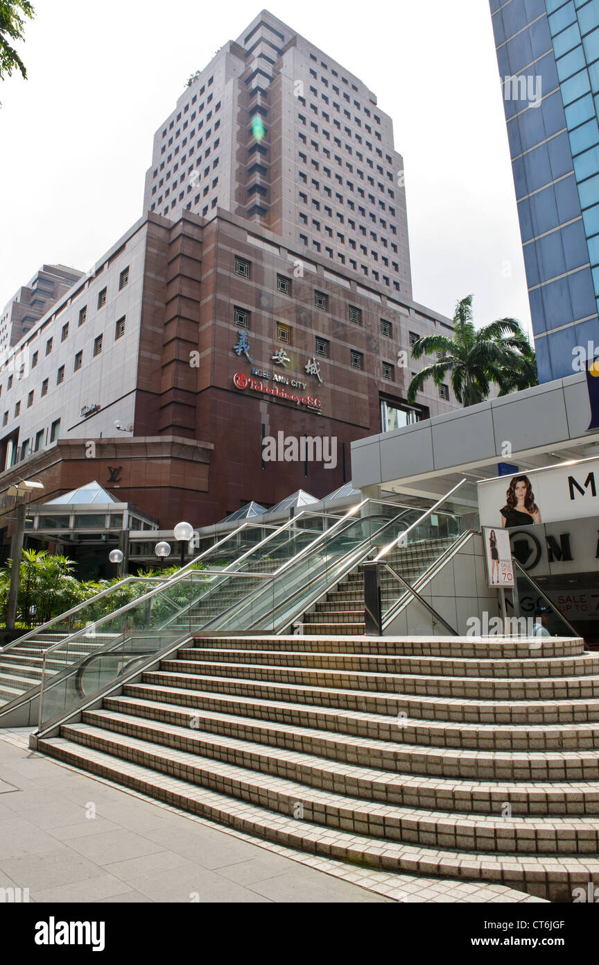 Ngee Ann City building, Singapore, Southeast Asia Stock Photo Alamy