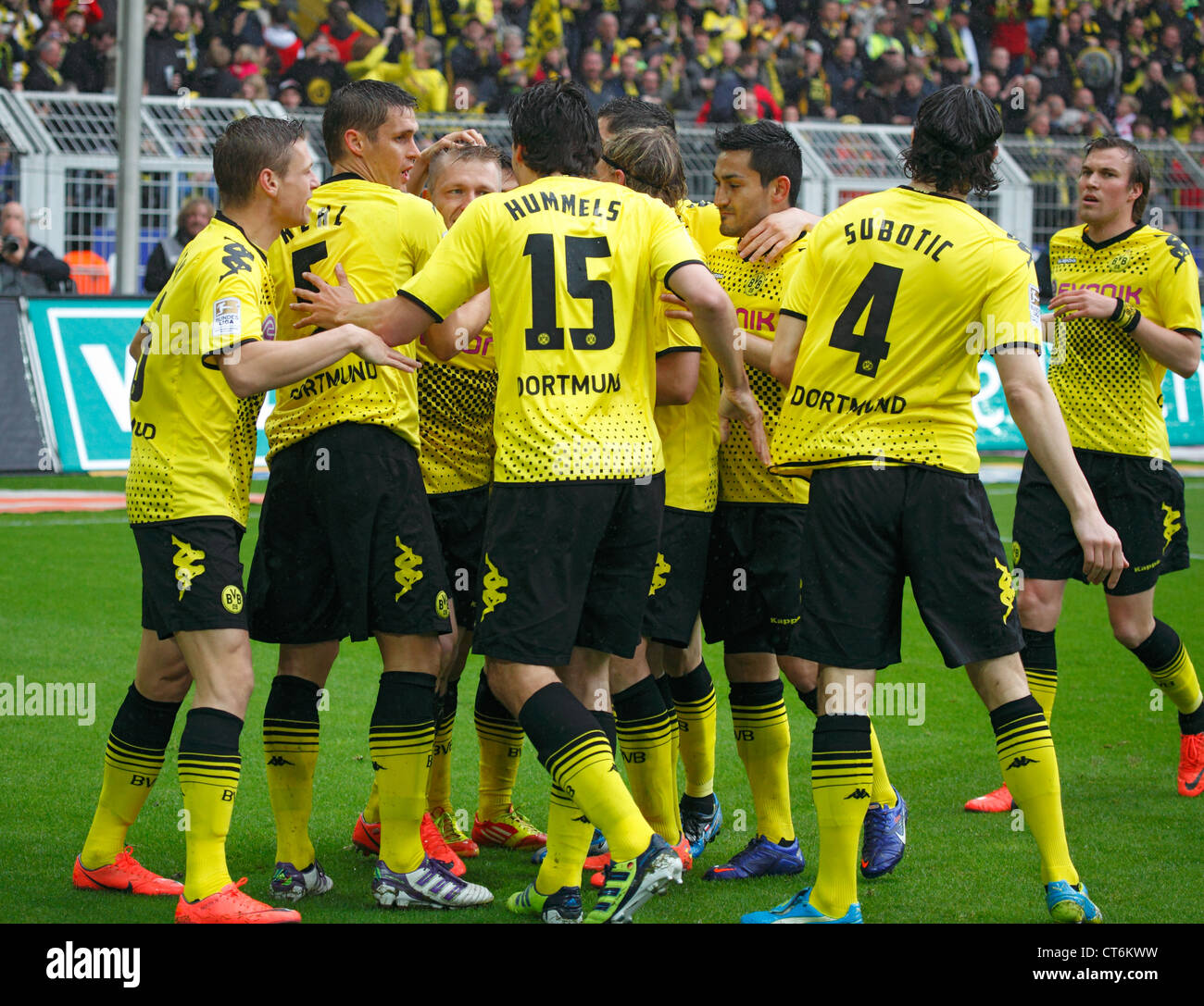 Sports Football Bundesliga 11 12 Borussia Dortmund Versus Sc Freiburg 4 0 Stadium Signal Iduna Park In Dortmund Scene Of The Match Score 1 0 By Jakub Blaszczykowski Kuba Rejoicing F L T R Lukasz Piszczek Sebastian Kehl