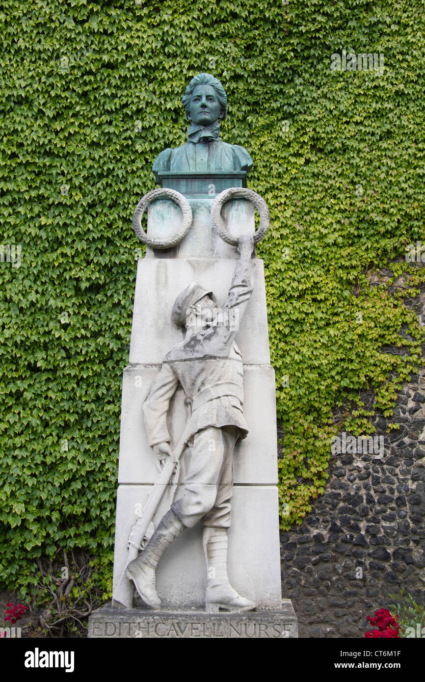 Memorial to nurse Edith Cavell, Norwich UK Stock Photo