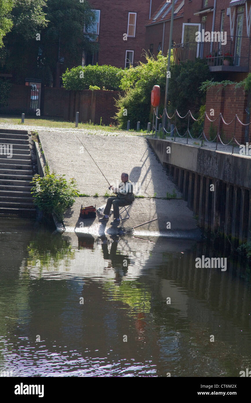 Fishing on the River Wensum in Norwich England UK Stock Photo: 49319954 - Alamy