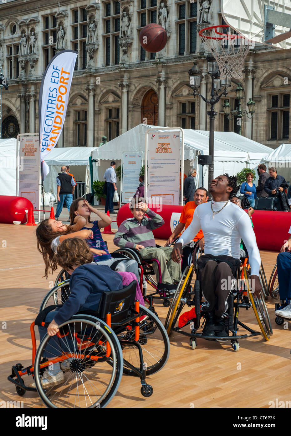 Paris, FRANCE French Handicapped Athletes Teaching Children in Wheel