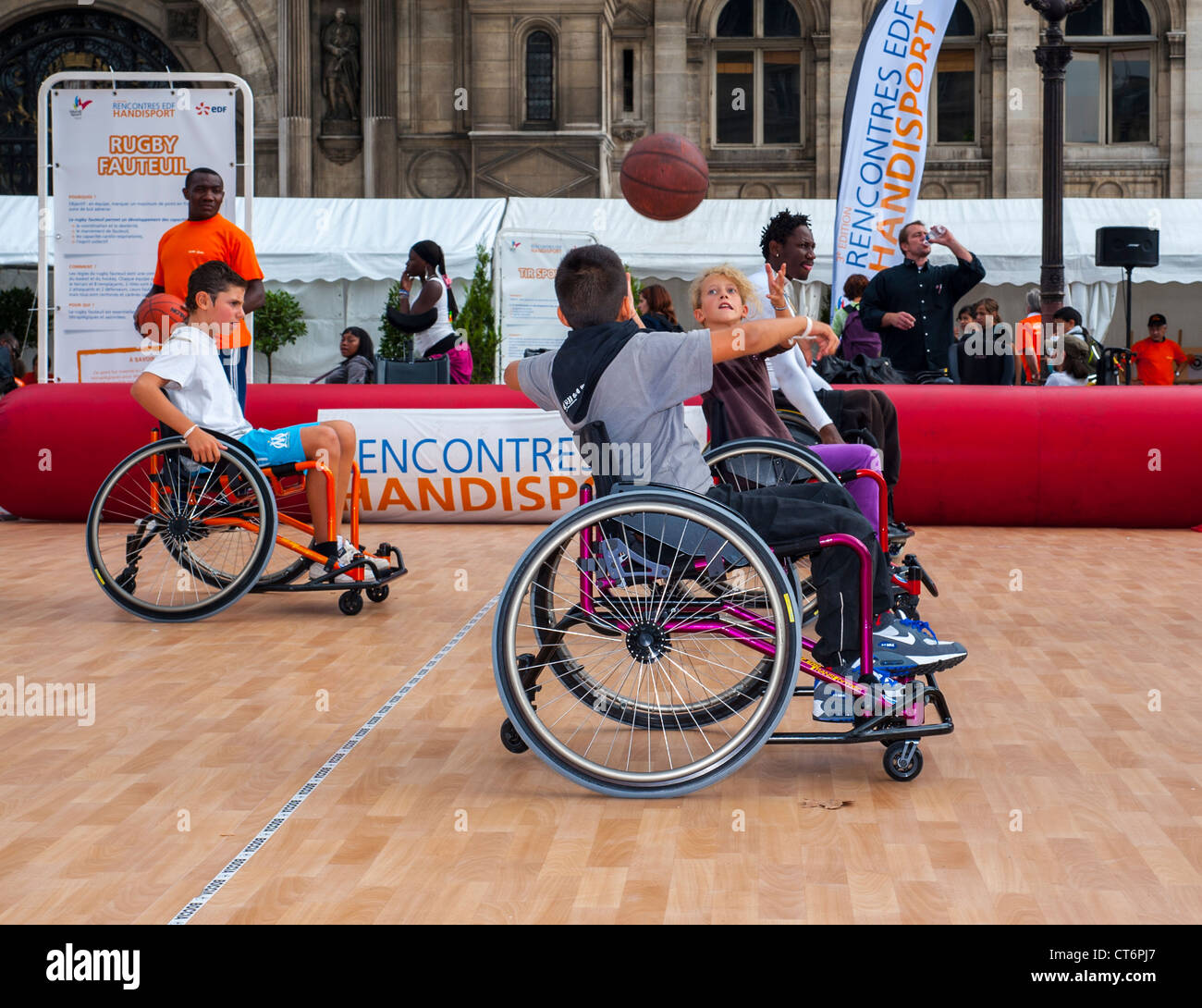 Paris, FRANCE French Handicapped Athletes Teaching Children in Wheel