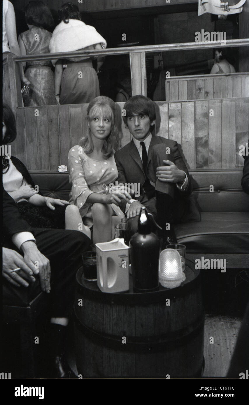 006134 George Harrison Pattie Boyd In The Saddle Room