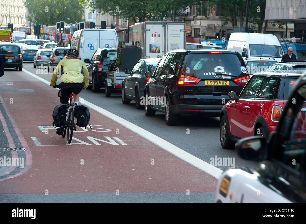 Bike lane bus hi res stock photography and images Alamy
