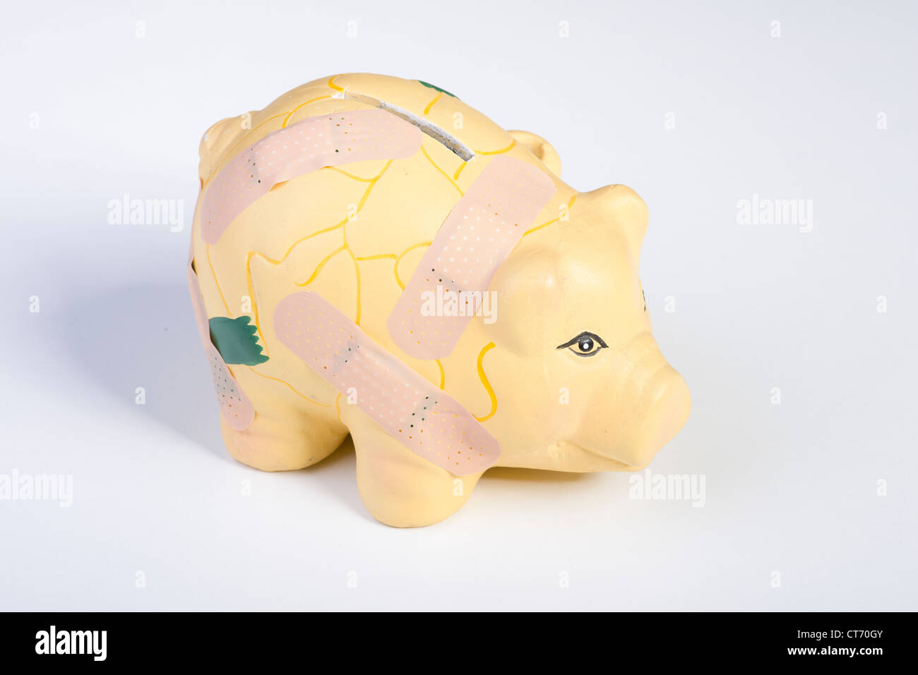 piggy bank broken Stock Photo Alamy