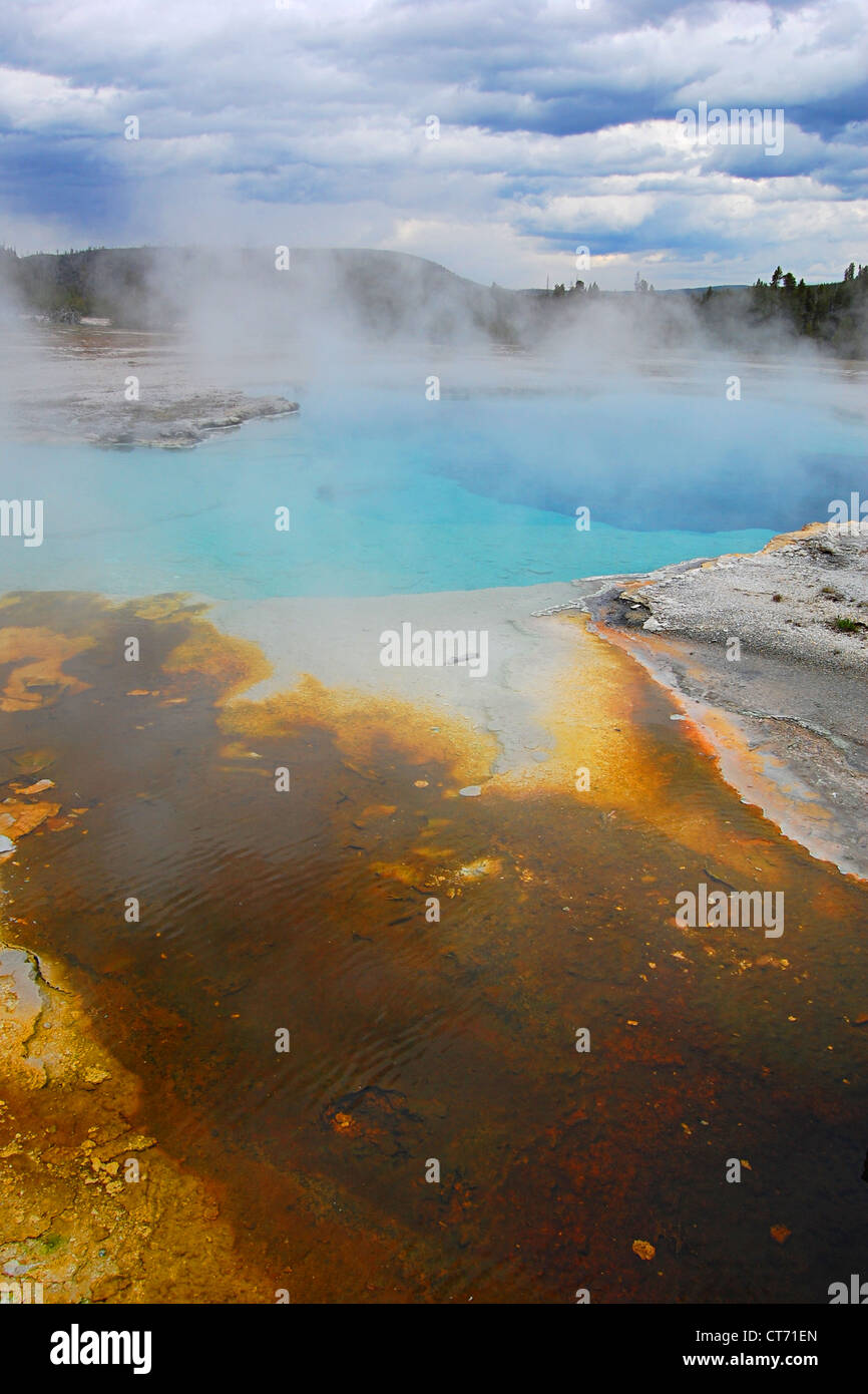 Sapphire Pool, Biscuit Basin, Yellowstone National Park Stock Photo Alamy