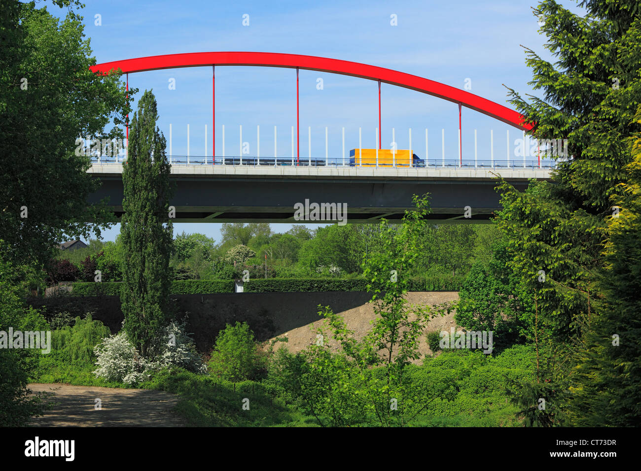 Schnettkerbruecke ueber das Emschertal in Dortmund, Ruhrgebiet, Nordrhein-Westfalen, Bundesstrasse B1, Bundesautobahn A40 Stock Photo