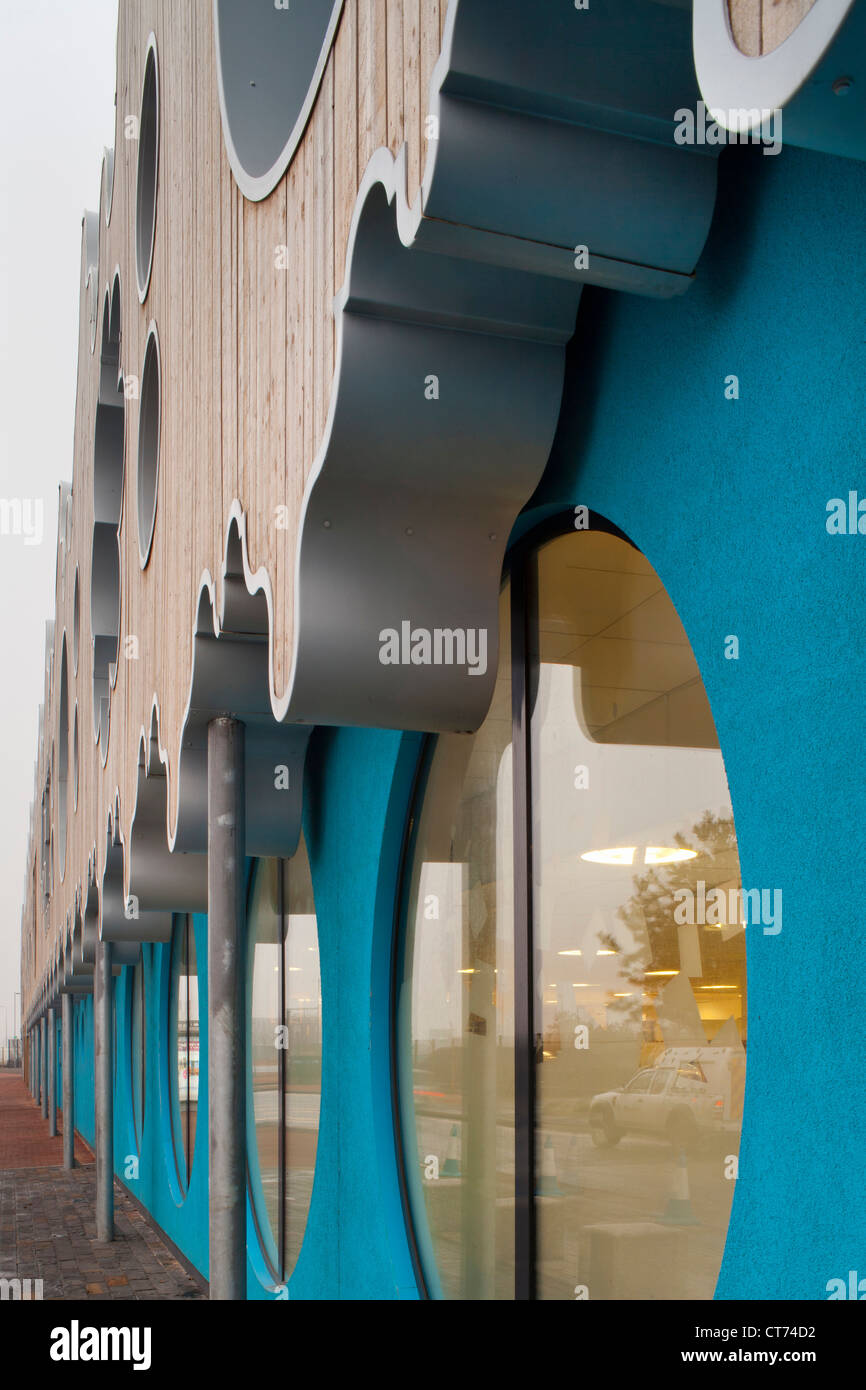 BBC Cardiff, Cardiff, United Kingdom. Architect: FAT, 2011. Facade ...