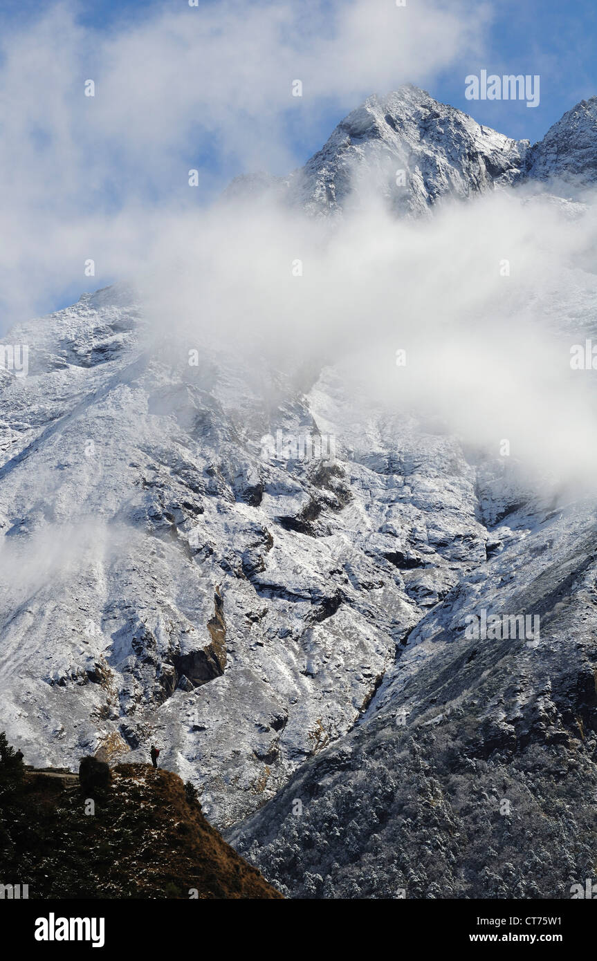 Thamserku mountain range in Nepal Stock Photo