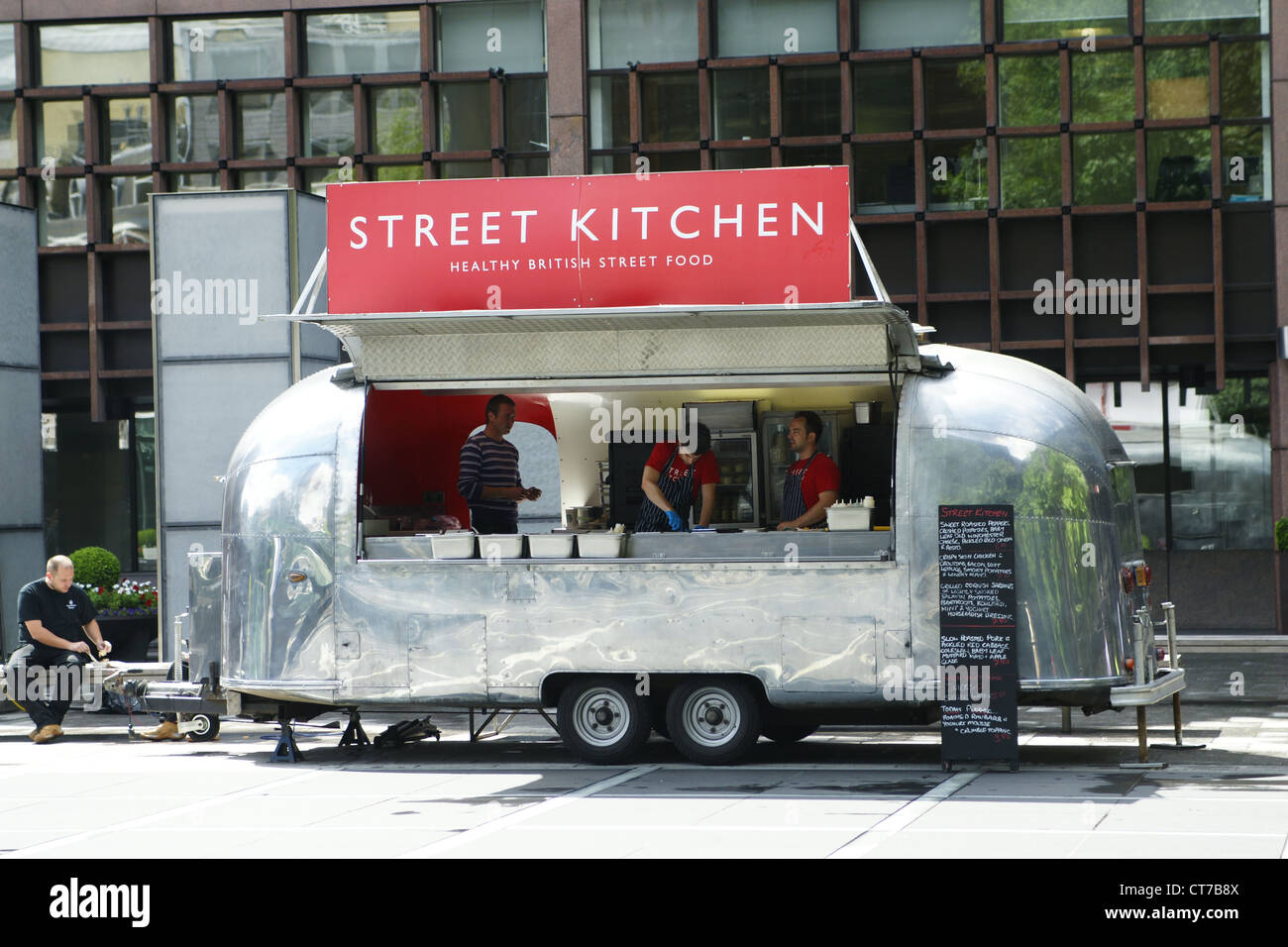 A Street Kitchen airstream trailer in London's Broadgate Circus Stock Photo