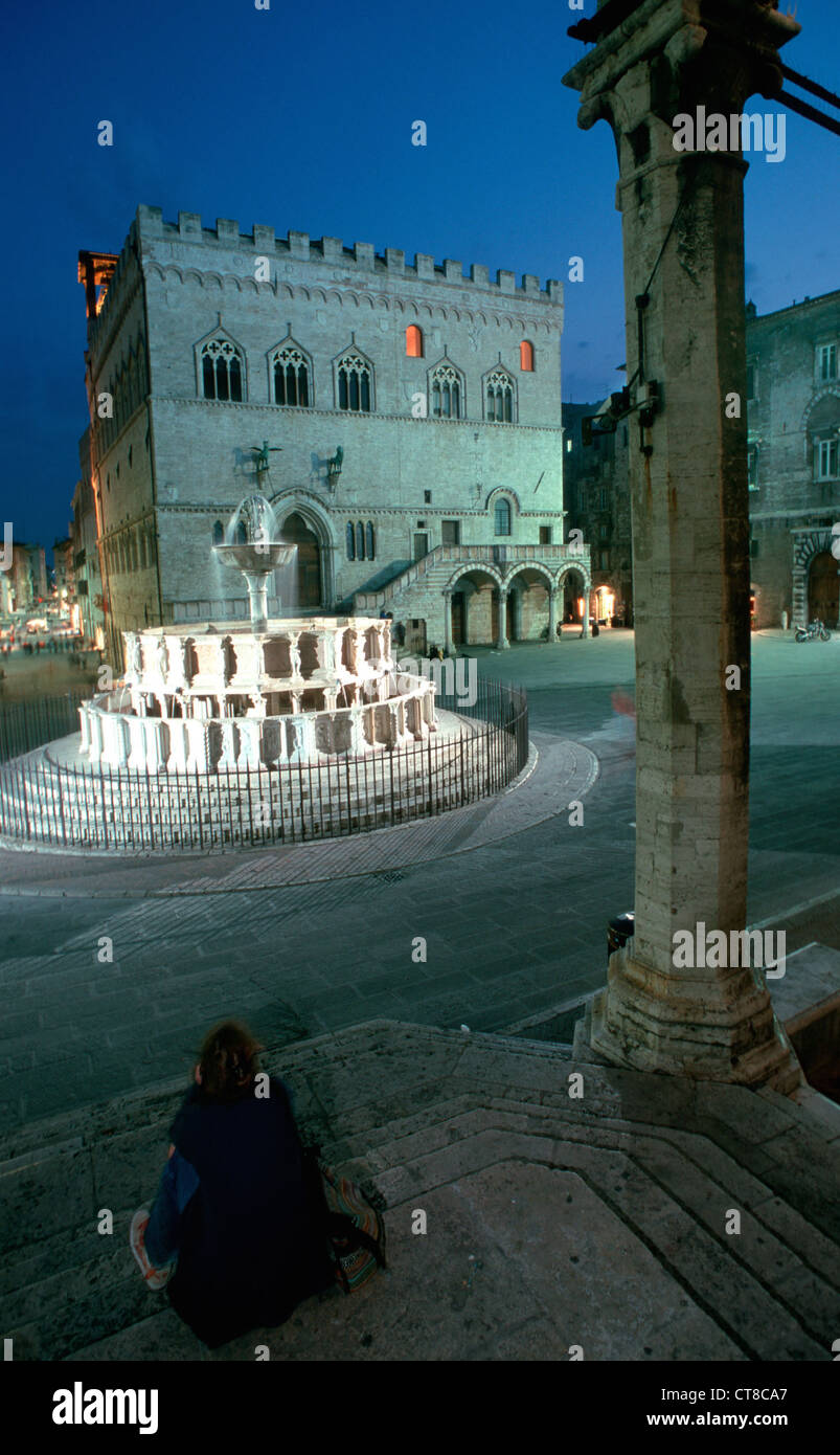 Piazza 9th Novembre and the Palazzo dei Priori in the evening. Stock Photo