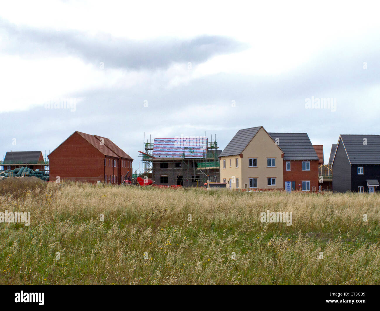 Great Western Park, Didcot, Oxfordshire. New Homes from £184,000 to £370,000. Built by Taylor