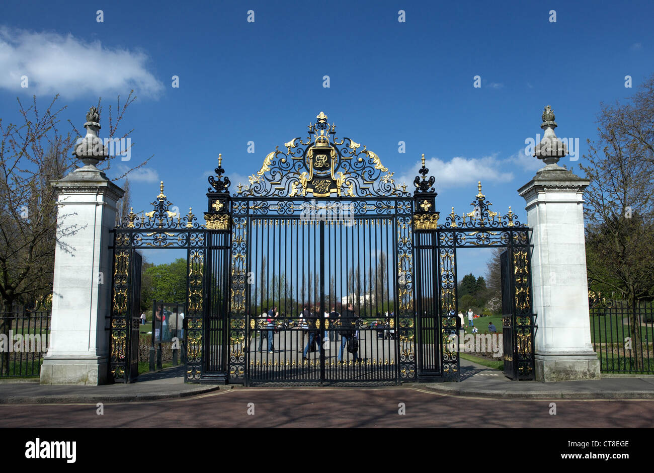 London - entrance to the Queen Mary's Gardens Stock Photo