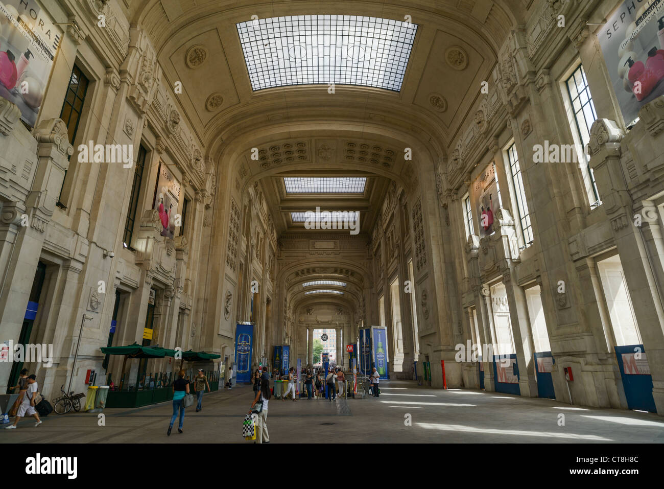 Central Station, Milan,Italy Stock Photo - Alamy