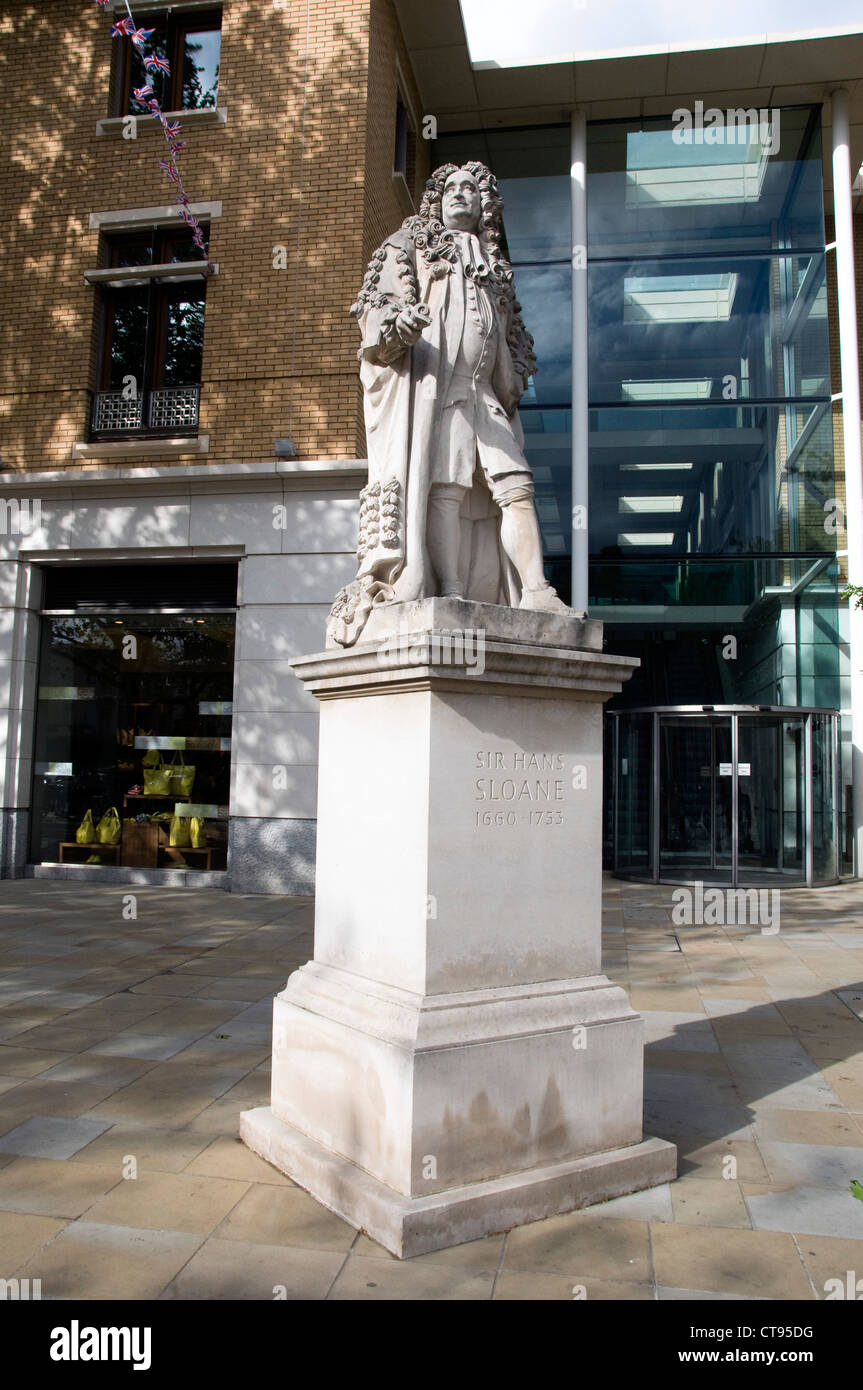Statue sir hans sloane kings hires stock photography and images Alamy