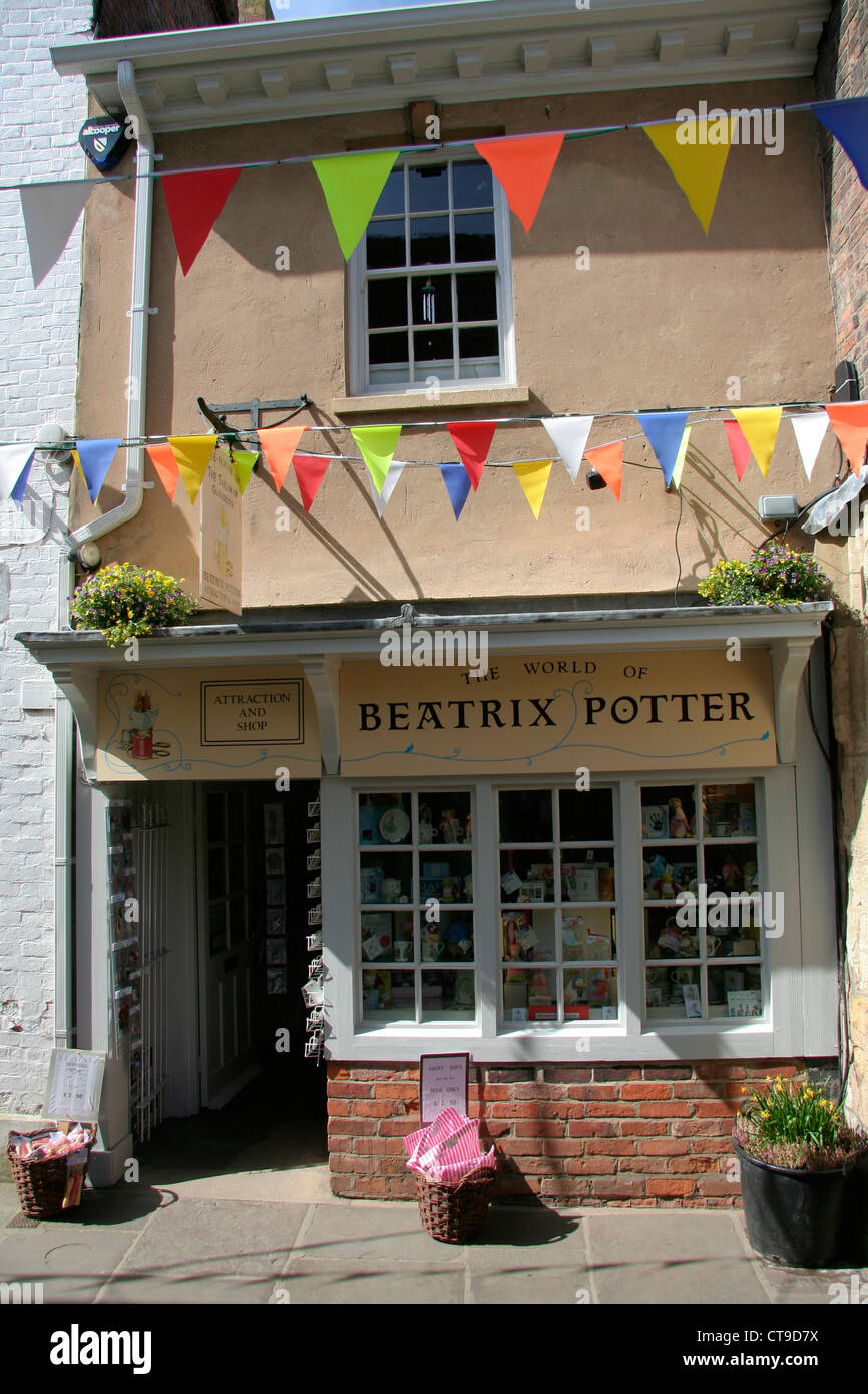 Tailor of Gloucester House Beatrix Potter shop Gloucester England UK Stock Photo