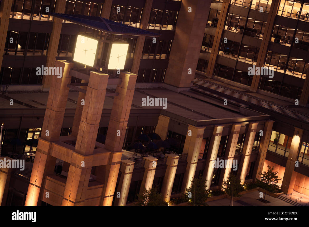 Clock Tower in downtown of Des Moines Stock Photo Alamy