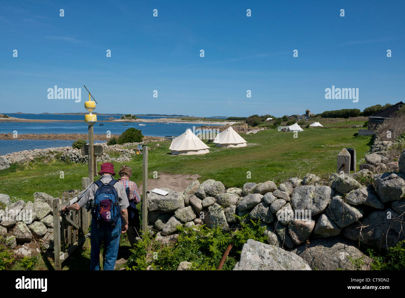Troytown campsite. Extreme Atlantic isolation, in one of the UK's most naturally beautiful campsites. St Agnes, Isles of Scilly Stock Photo