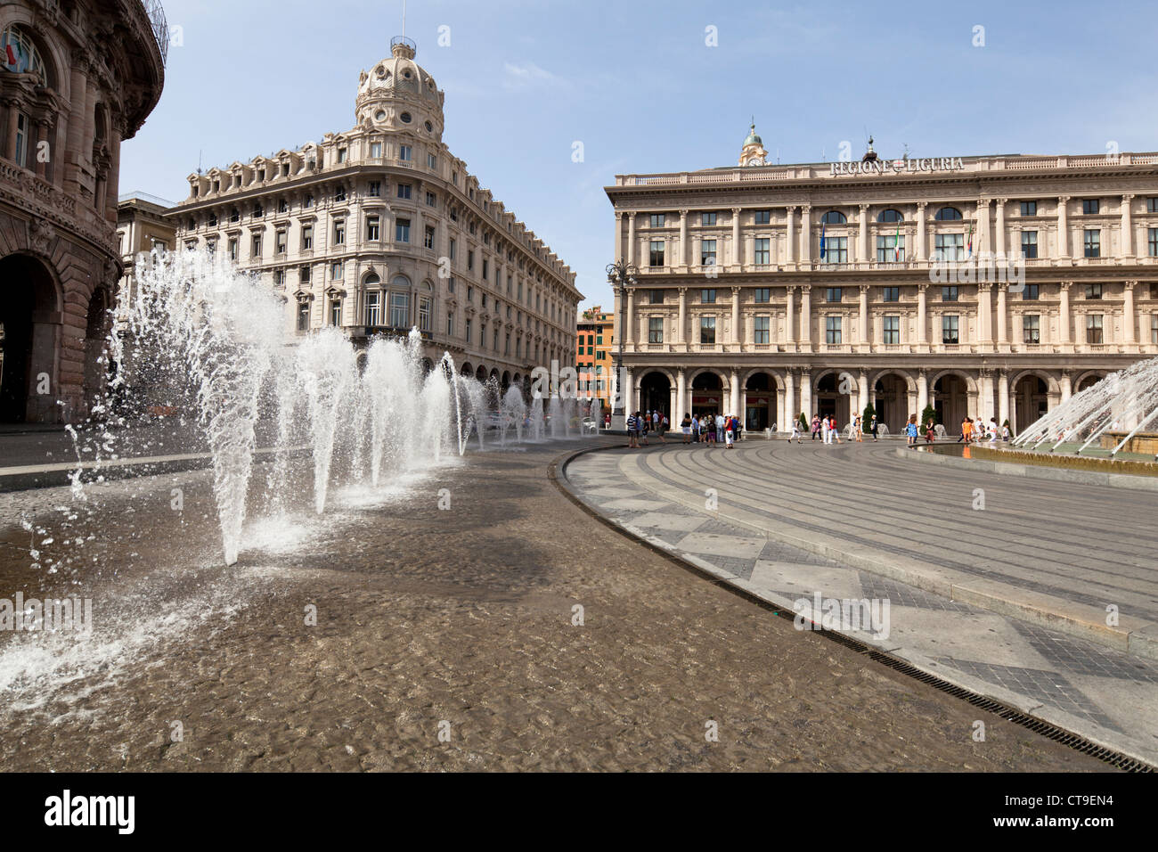 Water well fountain at the Piazza de Ferrari in Genoa, Italy Stock Photo Alamy