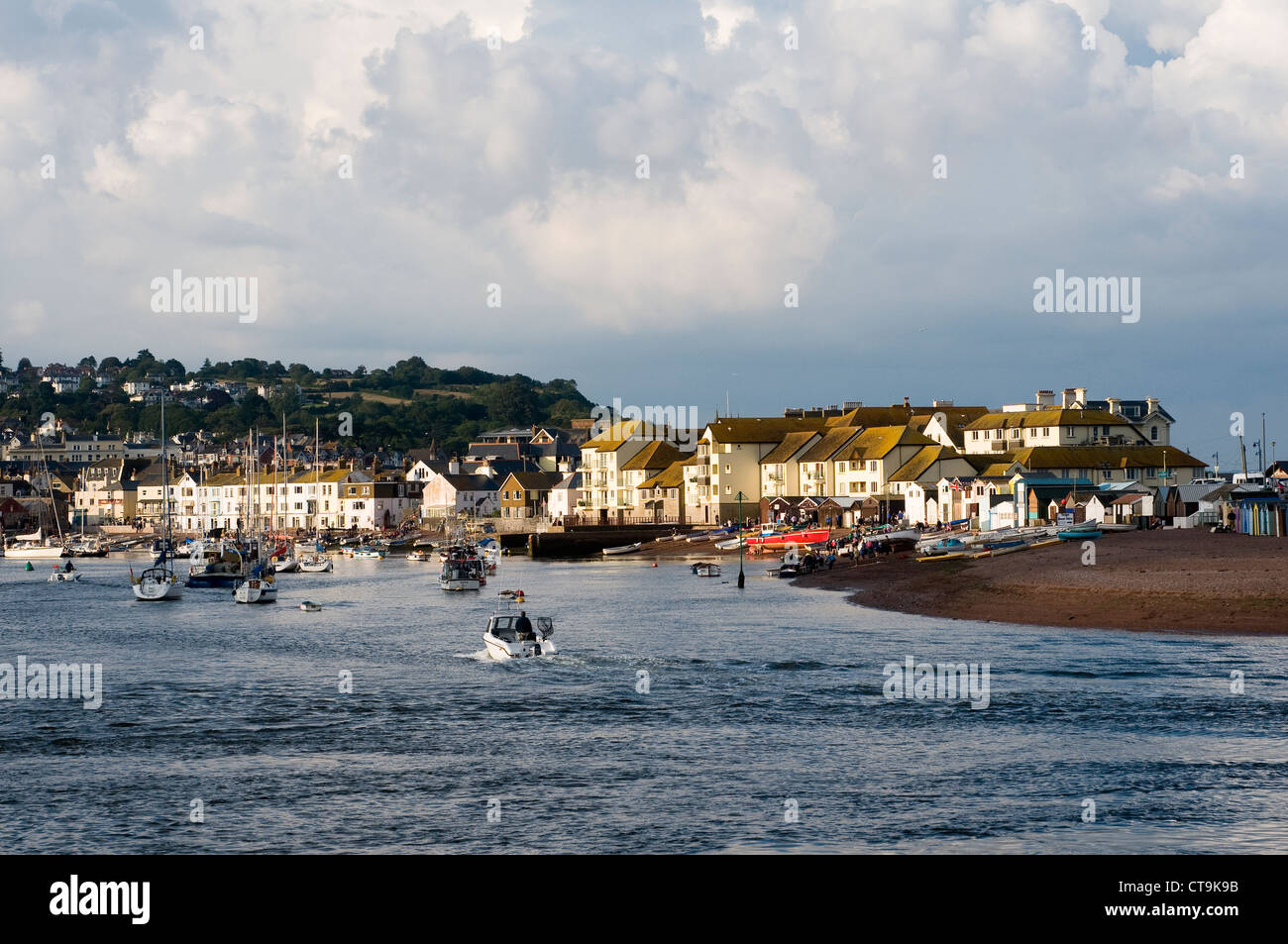 Back Beach,Teignmouth,Devon, devon, dinghy, fish, fisherman, houses