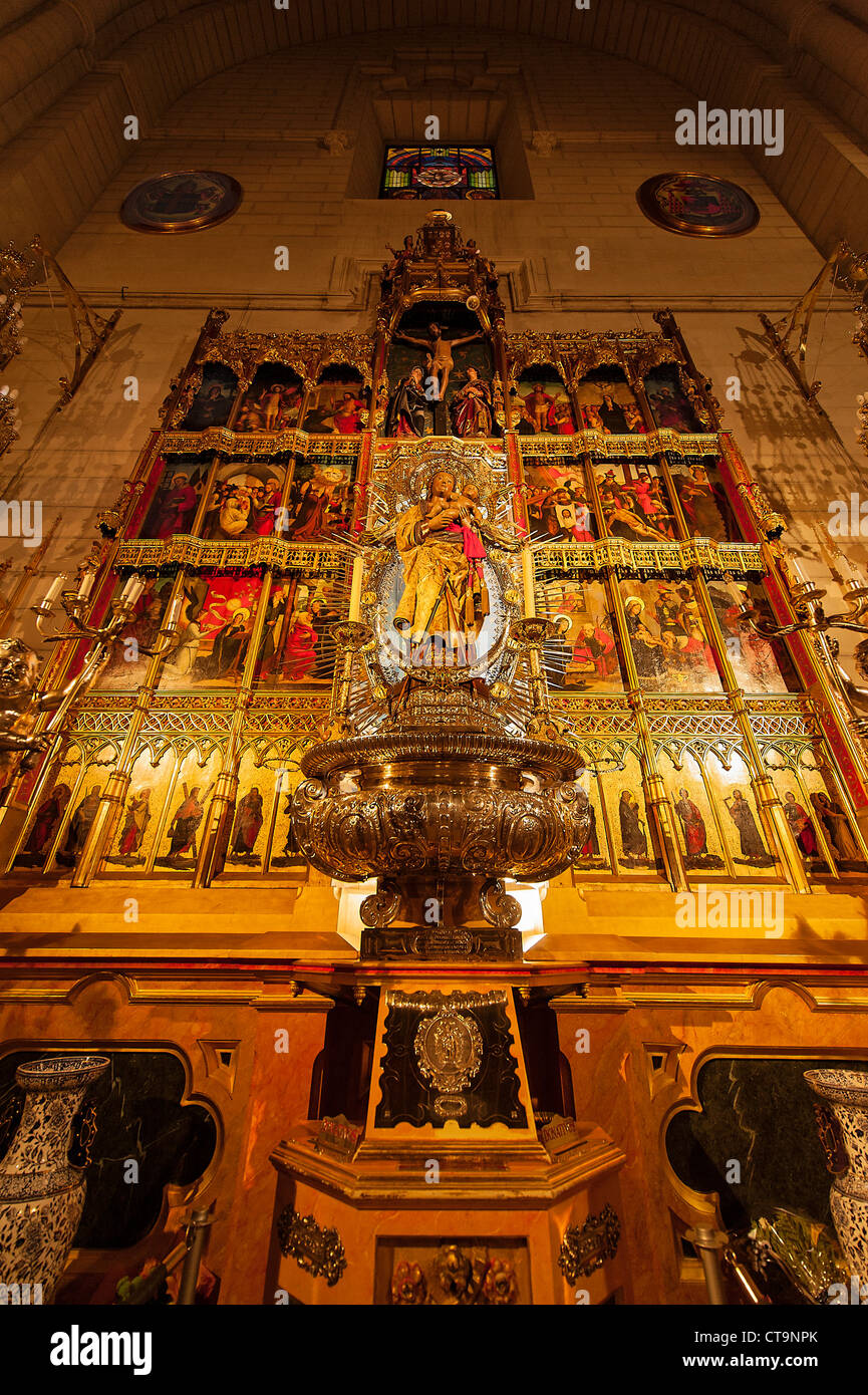 Main alter, Catedral de Nuestra Senora de la Almudena Cathedral, Madrid, Spain Stock Photo