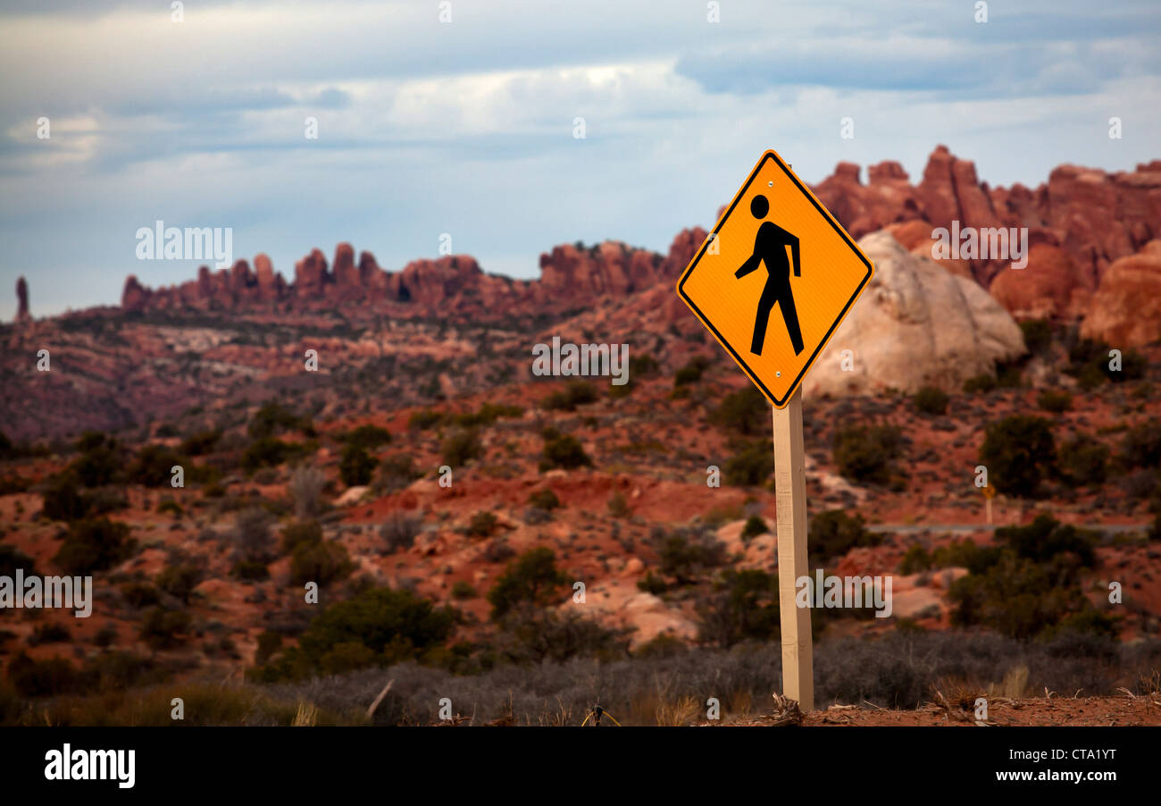 Walking path sign hi-res stock photography and images - Alamy