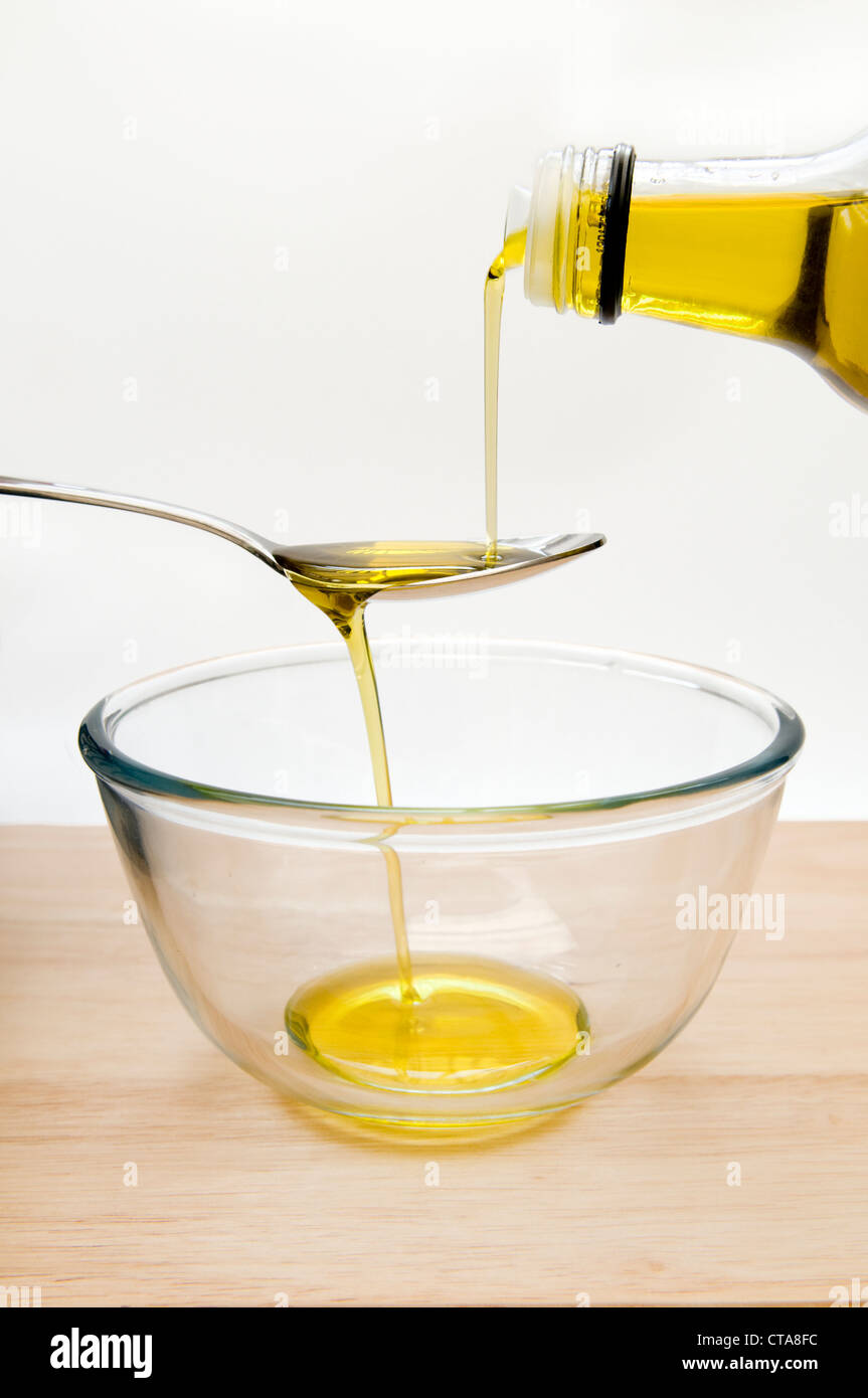 Tablespoon olive oil hires stock photography and images Alamy