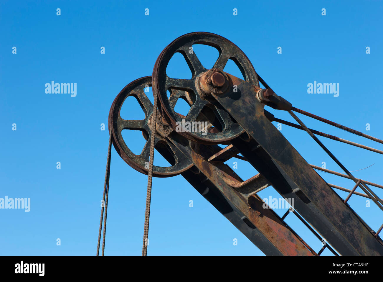 Pulley system hires stock photography and images Alamy