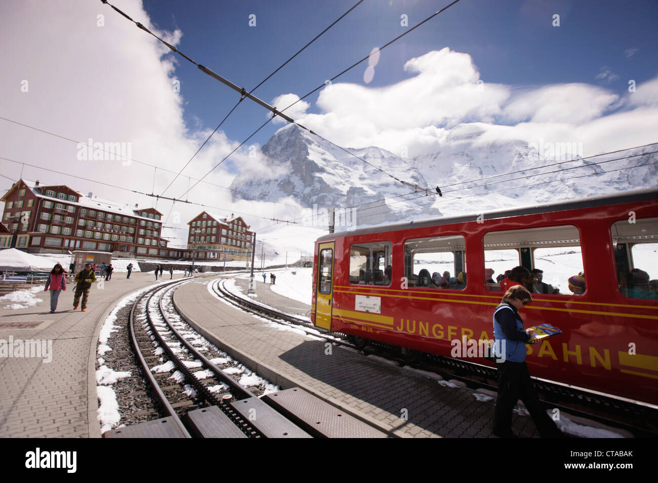 Jungfraujoch train on the kleinen Scheidegg, Jungfraujoch, Grindelwald, Bernese Oberland, Switzerland Stock Photo