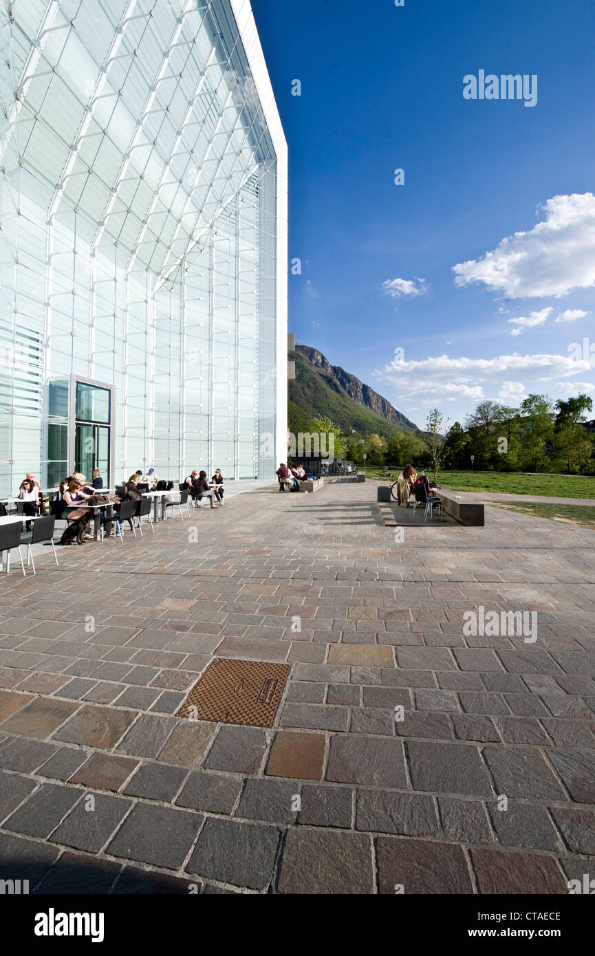 Museion Cafe, Museum of Modern Art, Museo d Arte Moderna, Bolzano, South Tyrol, Trentino-Alto Adige, Italy Stock Photo