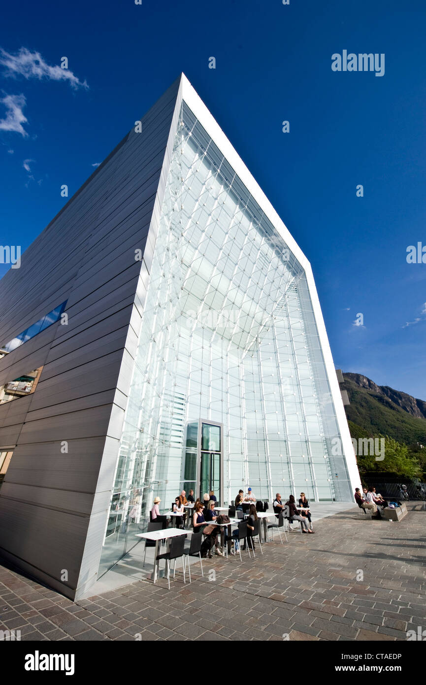 Museion Cafe, Museum of Modern Art, Museo d Arte Moderna, Bolzano, South Tyrol, Trentino-Alto Adige, Italy Stock Photo