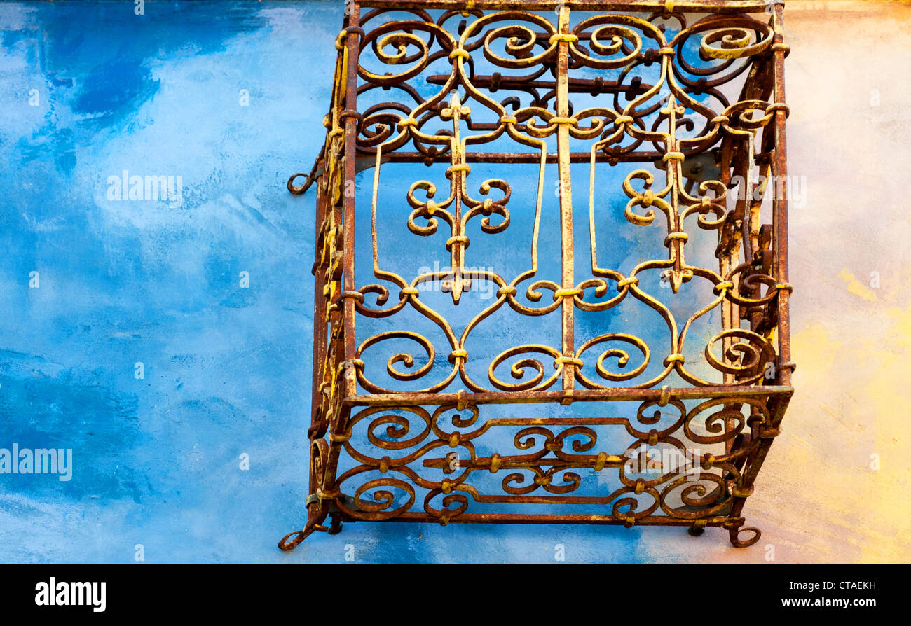 Low-angle view of sign for Cinearts theatre on Santana Row in the Silicon  Valley, San Jose, California, December 14, 2019 Stock Photo - Alamy