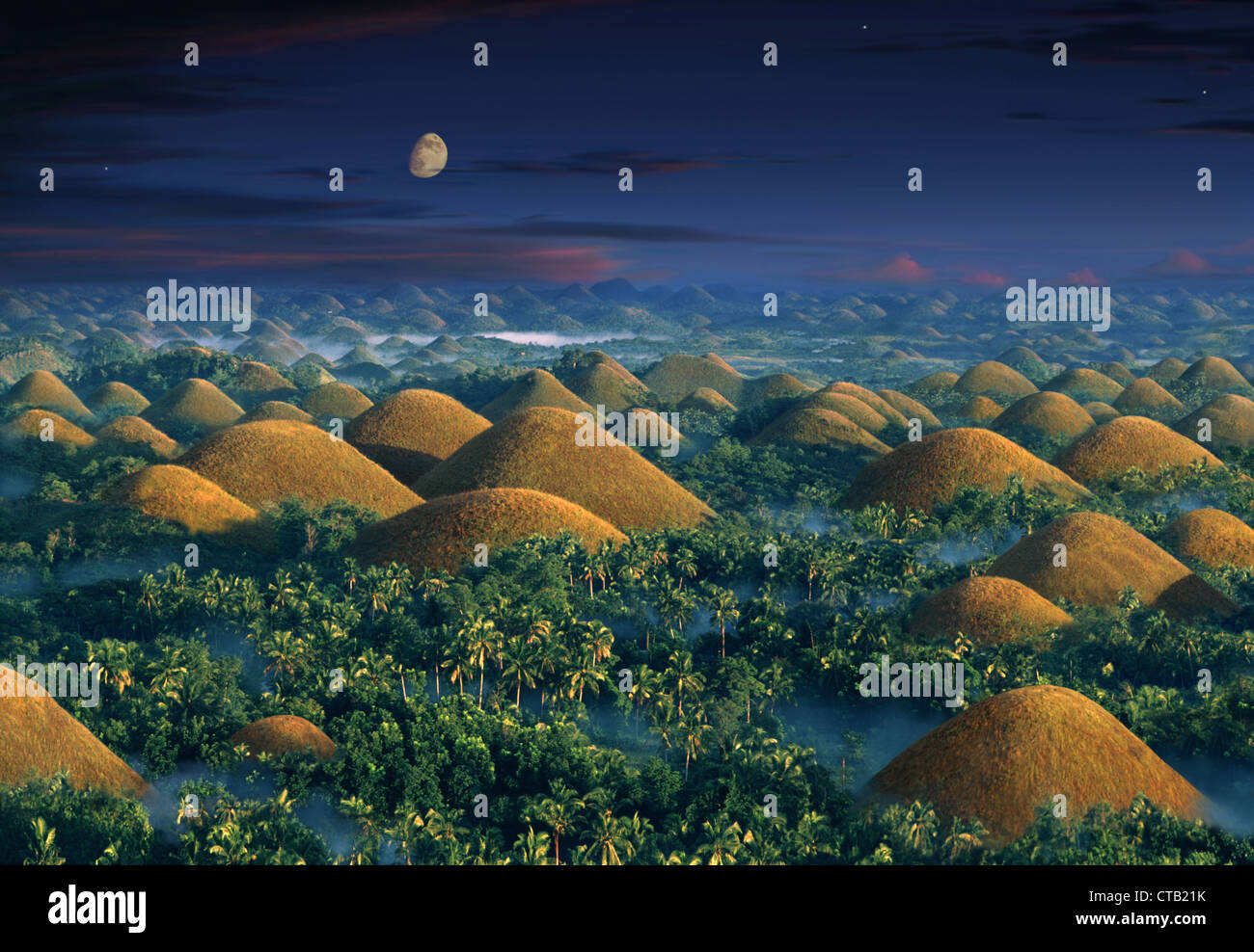 Sunrise over the Chocolate Hills, near Carmen, Chocolate Hills, UNESCO