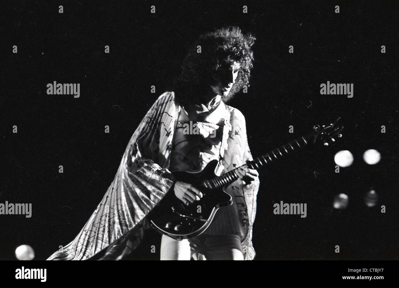 008745 - Brian May during Queen's A Night At The Opera Tour in Hyde Park 18th September 1976 Stock Photo