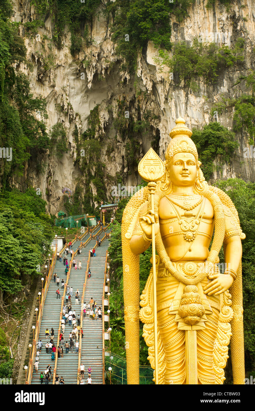 Batu caves, is one of the most popular Hindu shrines outside India, dedicated to Lord Murugan. Statue of Lord Murugan. Stock Photo